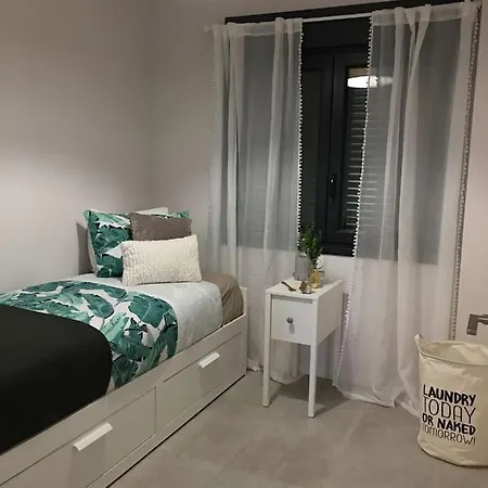 別荘 Private House 3 Bedrooms With Garden And Terrace - *